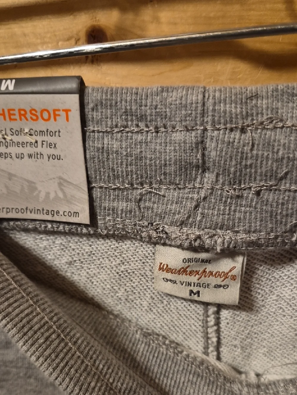 Mens Weatherproof Shorts Size Medium NWT Cotton Blend  Stretch Durable